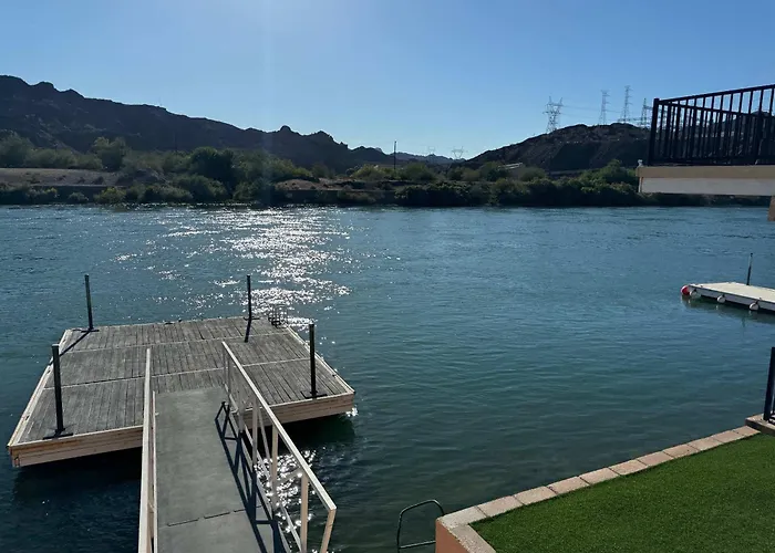 Cliff Hanger, River Access With Dock