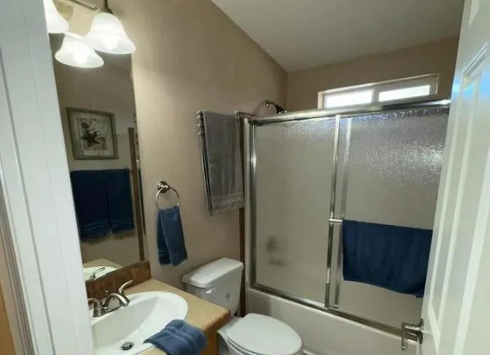 Holiday home Cliff Hanger, River Access With Dock Parker